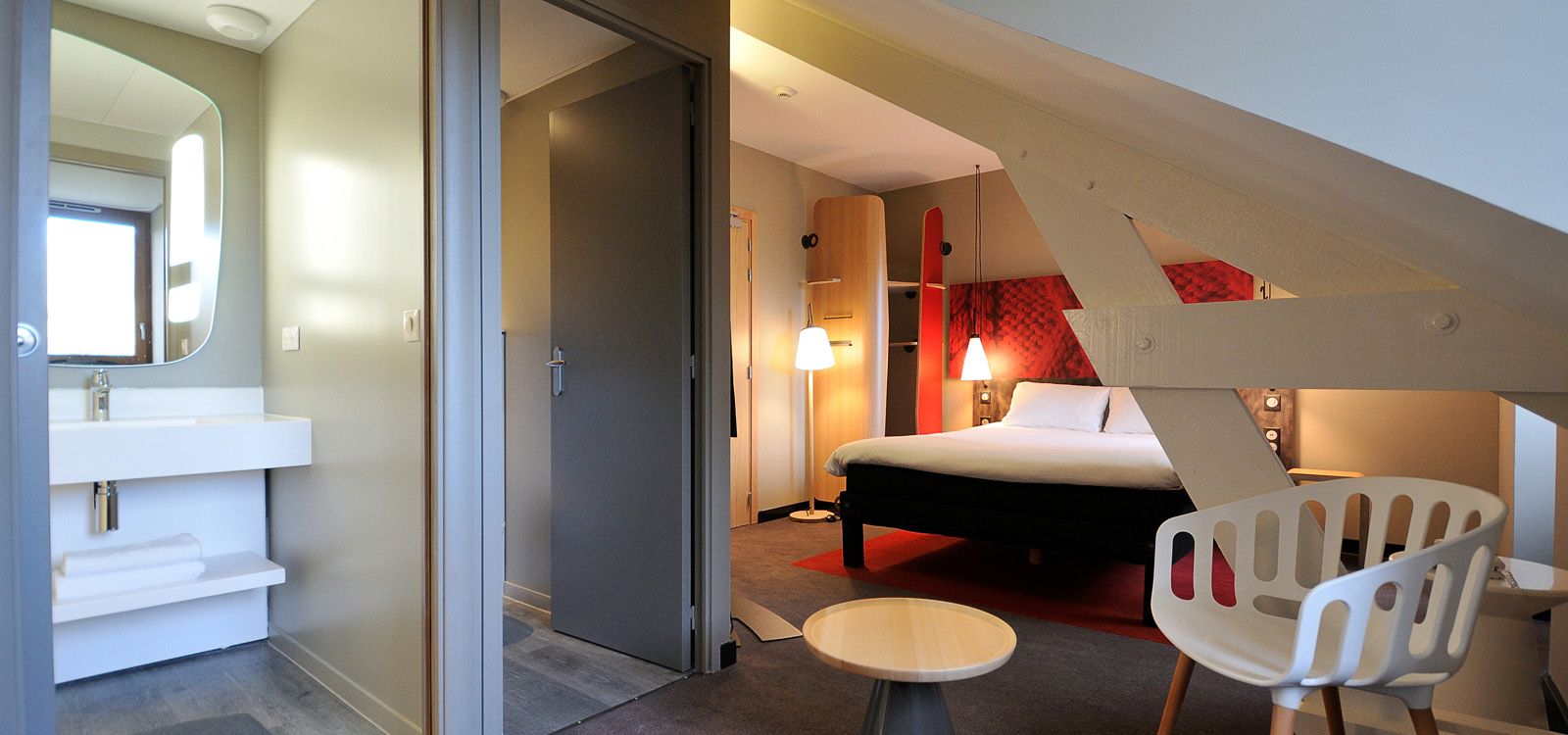 Chambre famille avec 1 lit King Size et 1 canapé lit double convertible