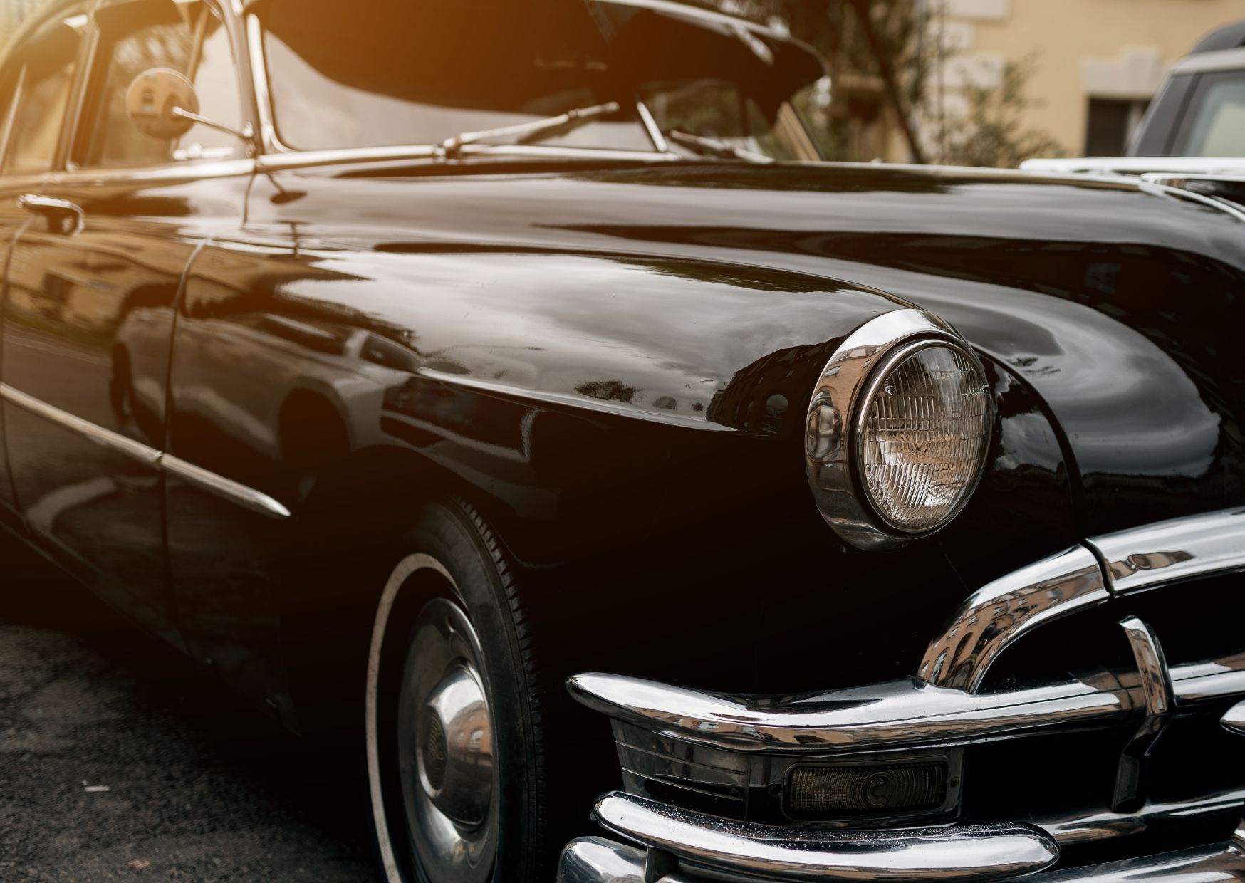 Rassemblement de voitures anciennes à Maisons-Laffitte