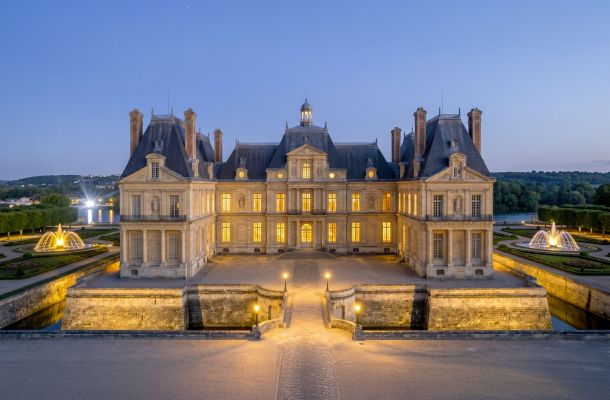 Le charme de la Cité du Cheval à Maisons-Laffitte
